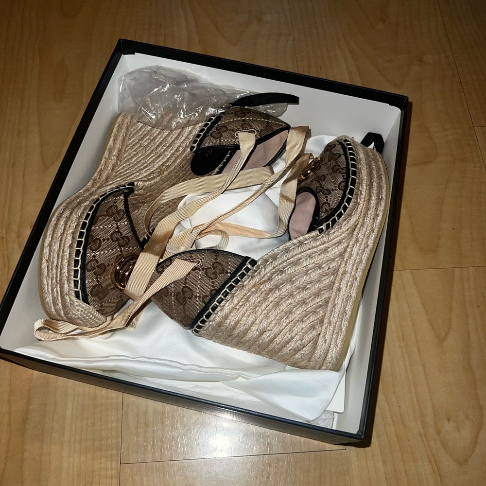 Gucci wedges